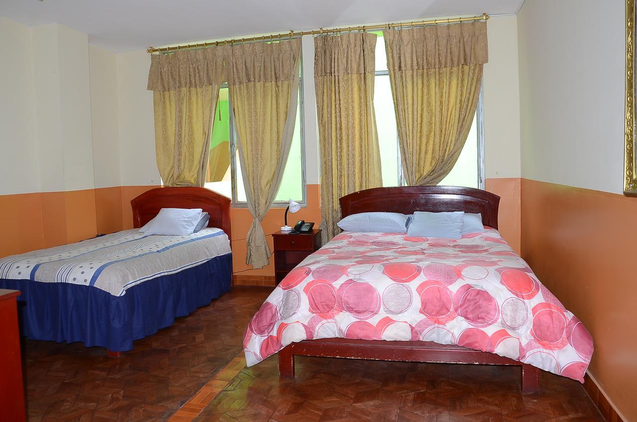 Hotel Real Madrid Riobamba Dış mekan fotoğraf
