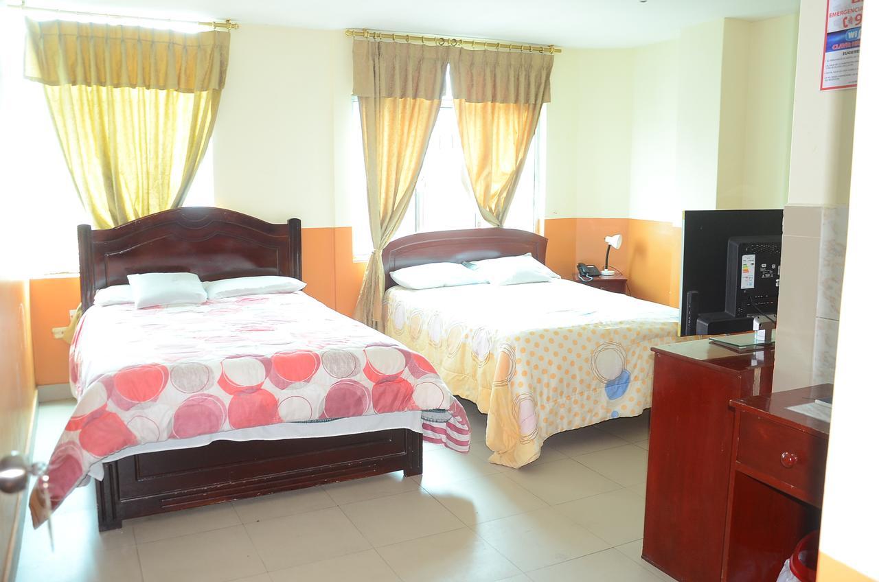 Hotel Real Madrid Riobamba Dış mekan fotoğraf