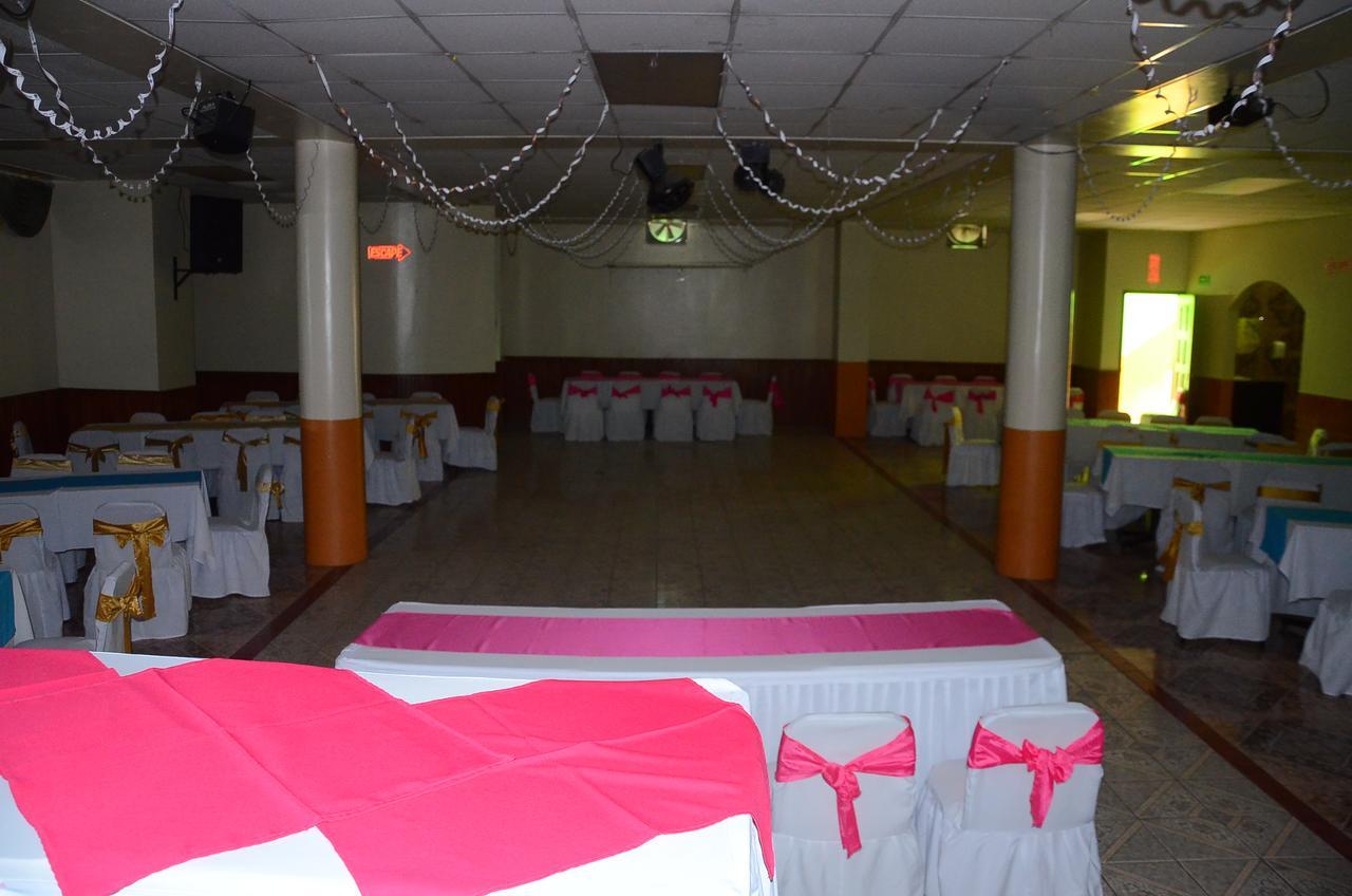 Hotel Real Madrid Riobamba Dış mekan fotoğraf