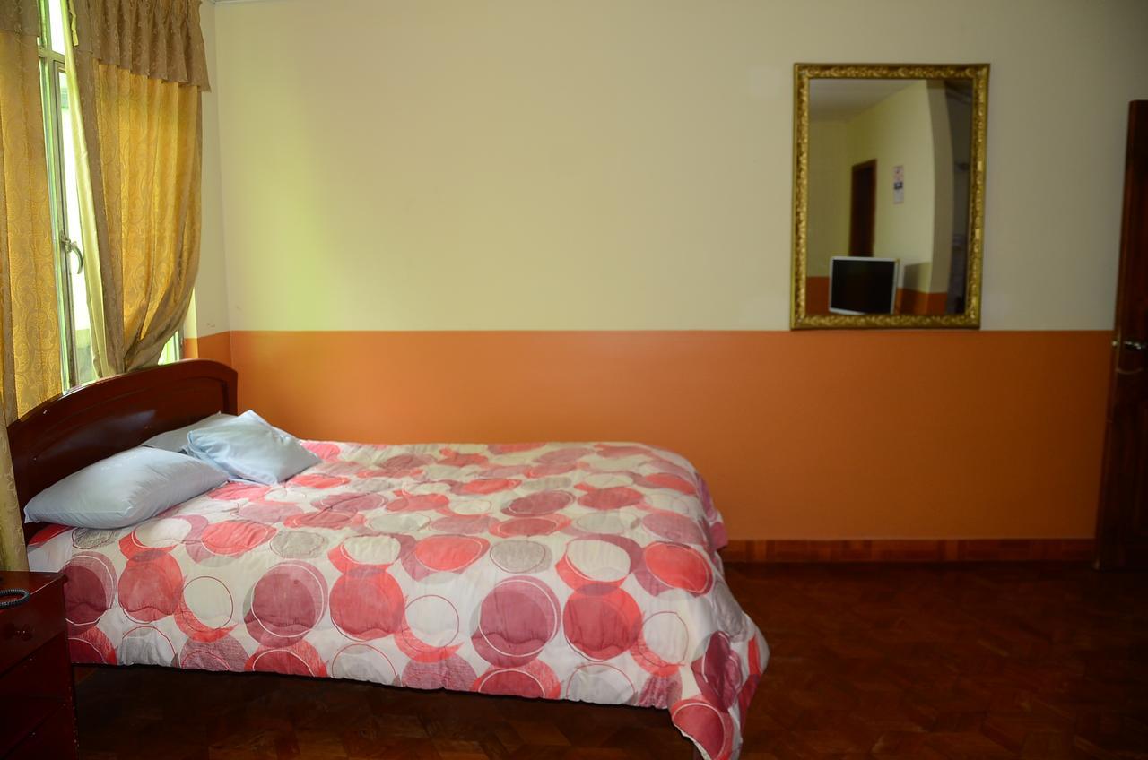 Hotel Real Madrid Riobamba Dış mekan fotoğraf