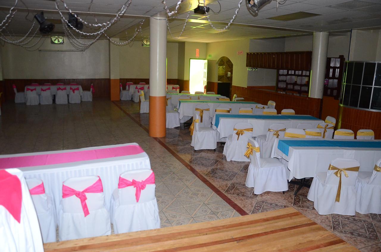 Hotel Real Madrid Riobamba Dış mekan fotoğraf