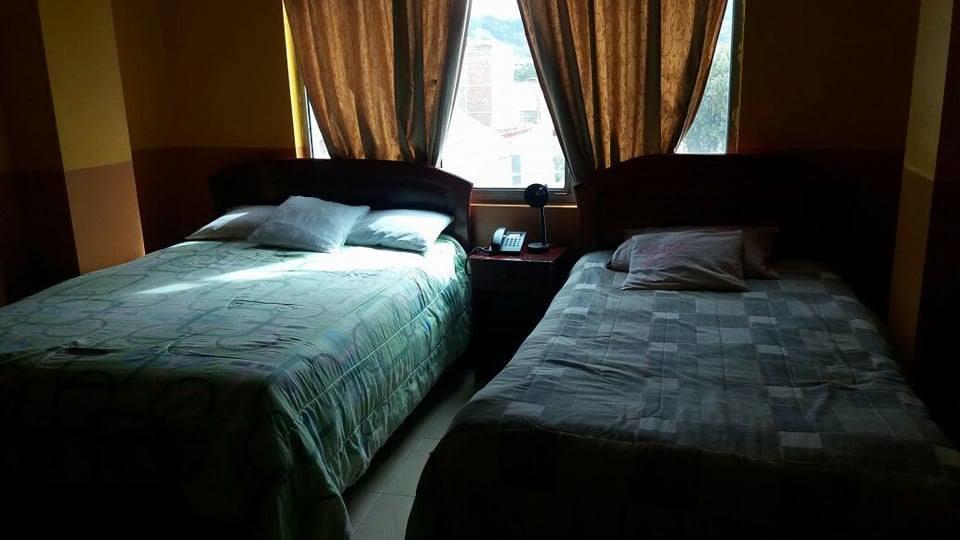 Hotel Real Madrid Riobamba Dış mekan fotoğraf