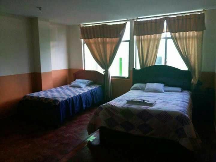 Hotel Real Madrid Riobamba Dış mekan fotoğraf